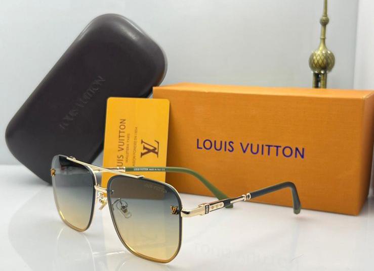 Louis Vuitton Square Gradient Sunglasses - EyefinityZone